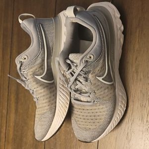 Nike Infinity React 2